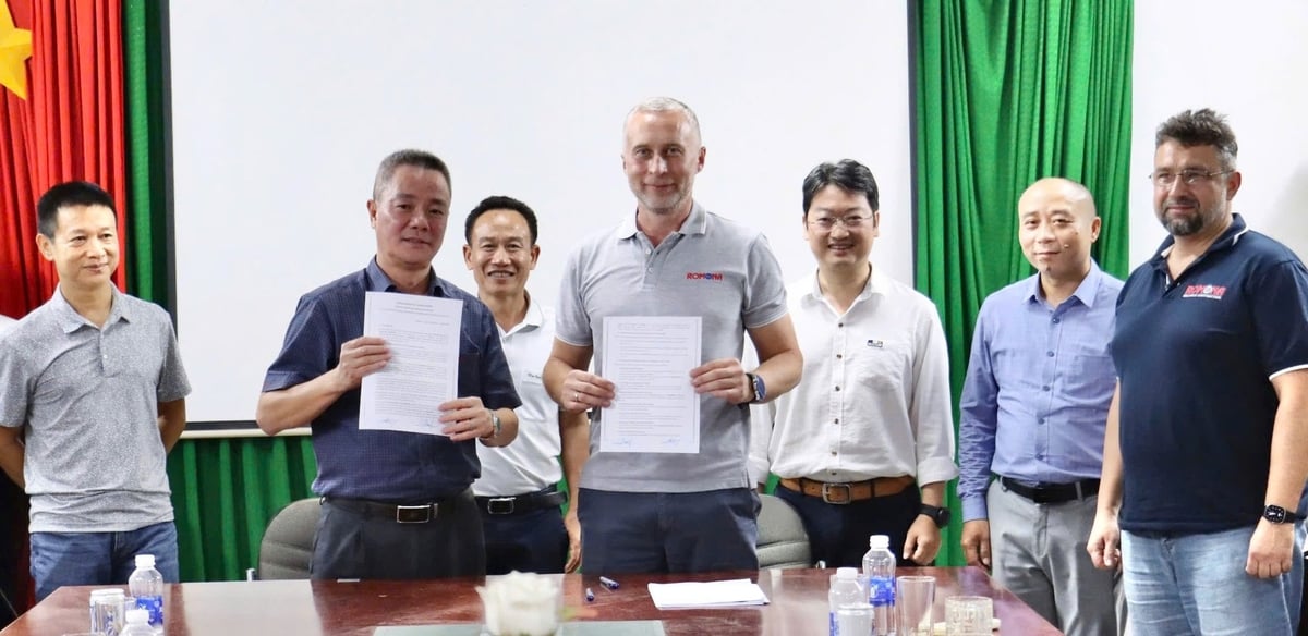 Ký kết hợp tác về công nghệ trắc địa và định vị biển Việt Nam